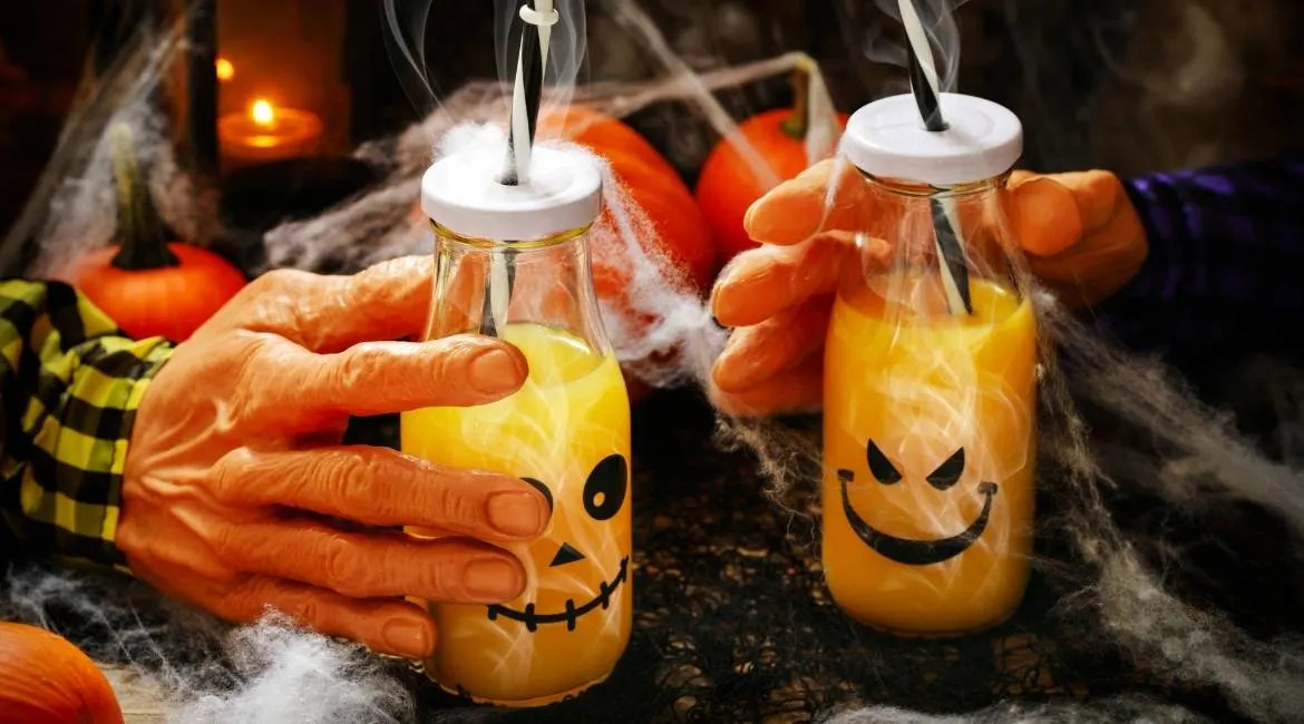 30 Spooky Halloween Cocktail Recipes
