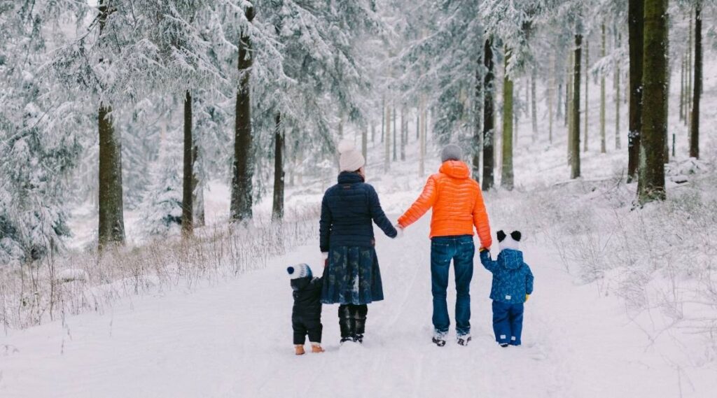 Stay healthy in winter with these 8 simple tips