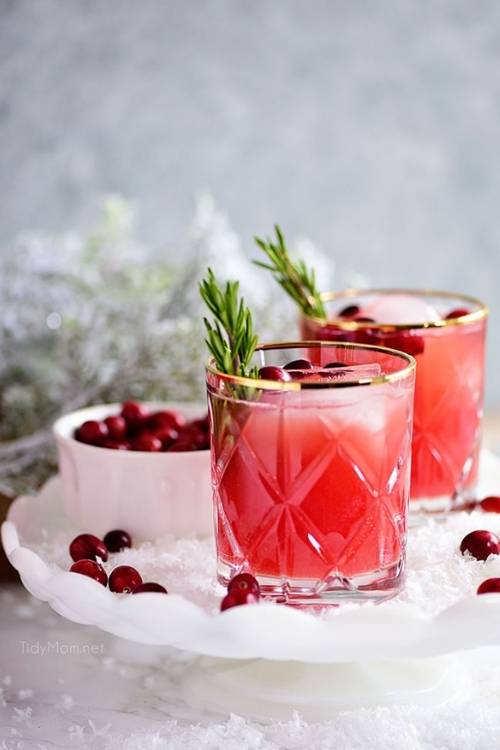 30 Epic Christmas cocktail recipes