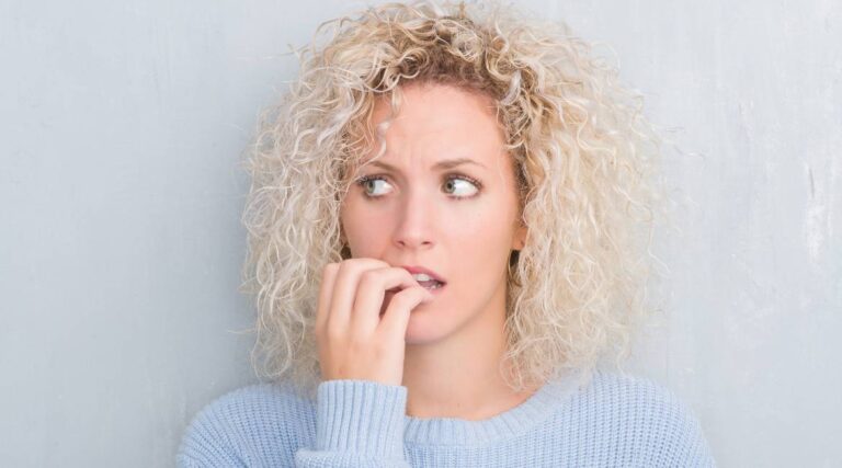 15 Common habits that increase anxiety!