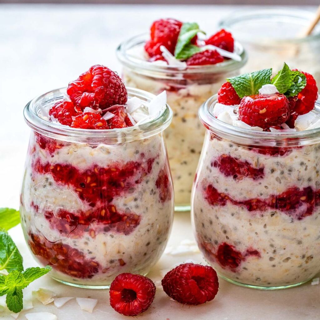 20 Healthy Overnight Oats Recipes! 12 Raspberry & Coconut Overnight Oats Recipes