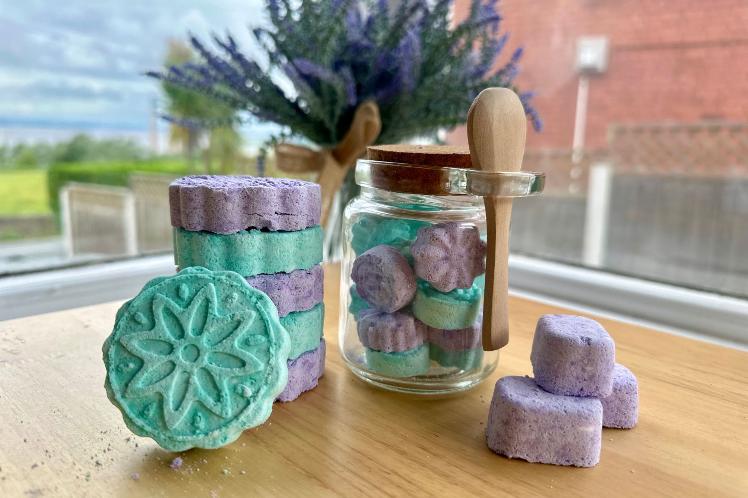 A Beginner Guide to DIY Shower Melts! - Easy Life Addict